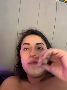 Antonella_Julieta webcam