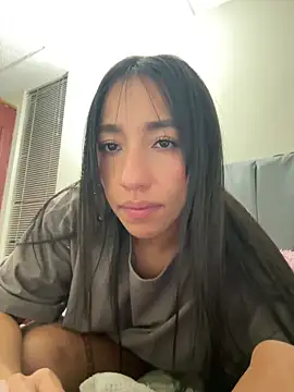 Amber_Morgan_1