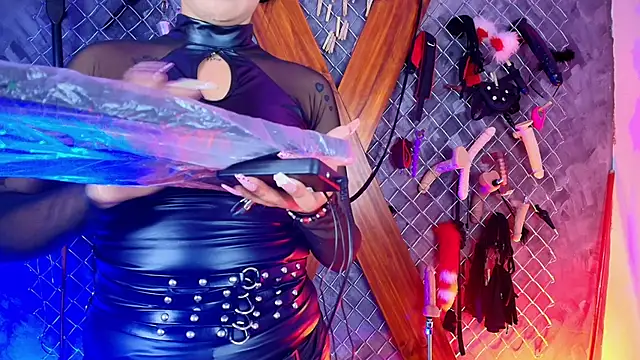 Mistress_lexi_bdsm live sex cam