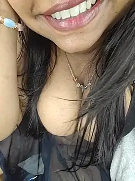 Curvy_Pooja webcam