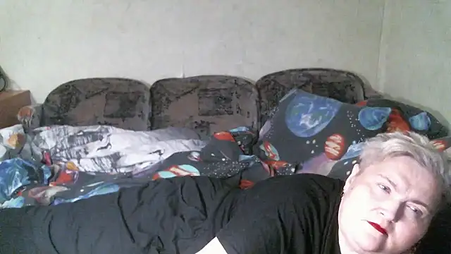 Lana555 live cam on StripChat