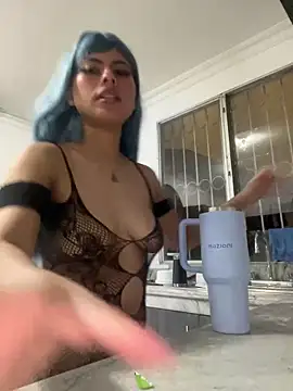 Eva_Feller69