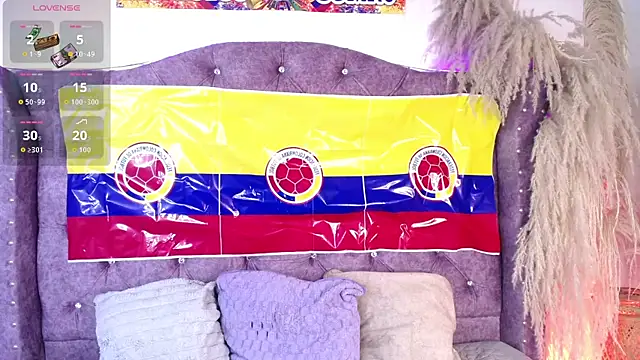 Violet_Collins1 webcam