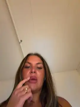 mileaSbaby webcam