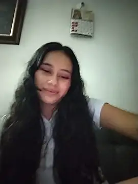 L0lita_Emi12 webcam