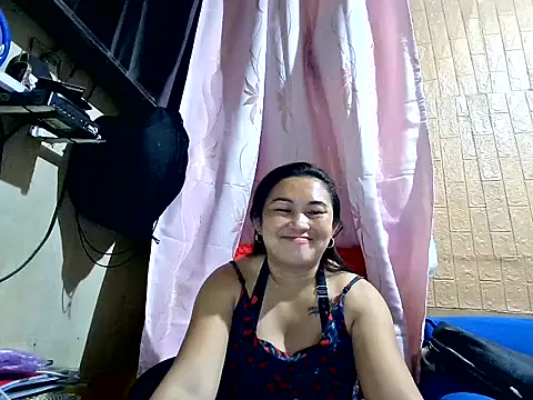 Lonely_Heart live cam on StripChat