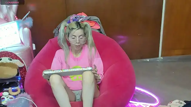 Skinygirl webcam