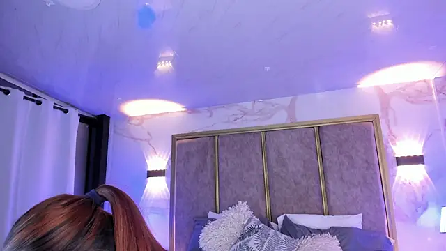 LolaGray__