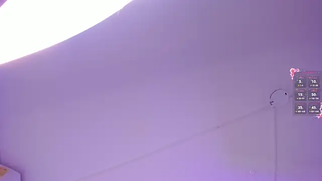 AlyssiaDanger webcam
