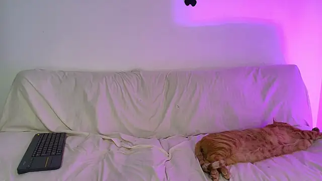Nikki__uwu webcam