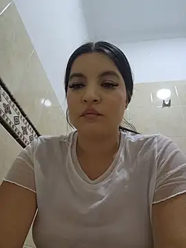 Pretty_Julieta webcam