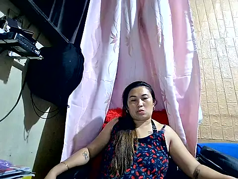 Lonely_Heart webcam