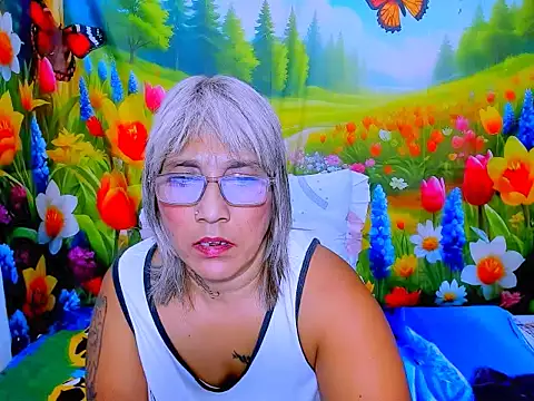 indianroxy webcam