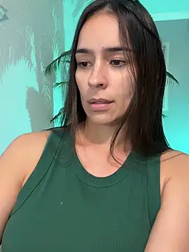 Mau_White webcam