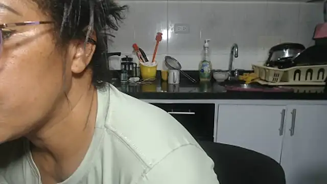 kateleyagrey webcam