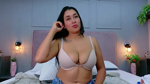 Busty_Zay webcam