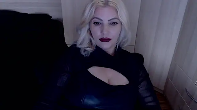 MistressDemi webcam