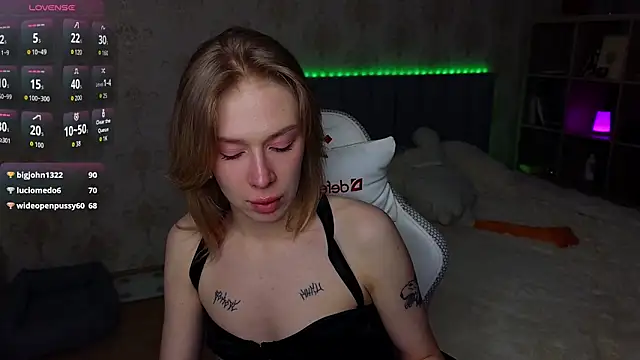 Lucia_wow webcam