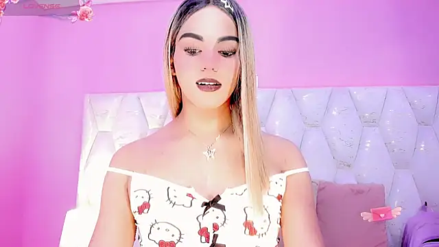 DaleskaSanchez live cam on StripChat