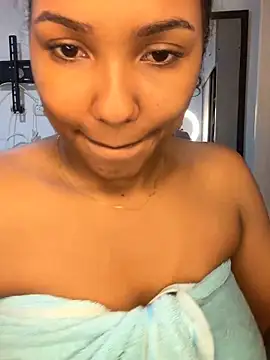 IamBlackmoon webcam