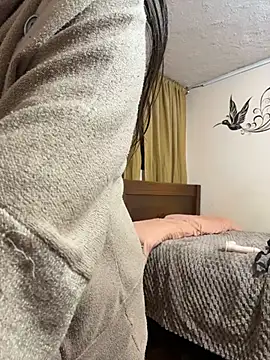 latinfemale webcam