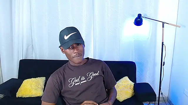 alexaandro18 webcam