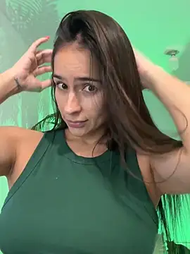 Mau_White webcam