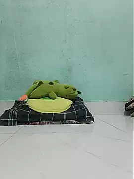 Shine_Mai webcam