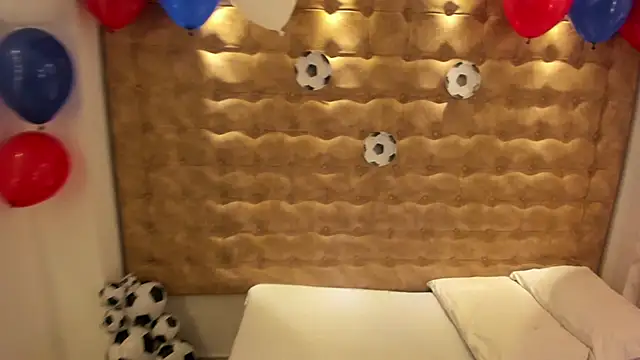 violet_giraldo webcam
