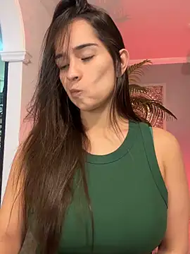 Mau_White webcam