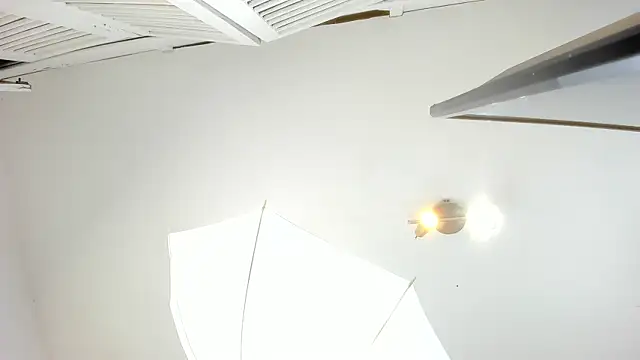Live sex cam of rave_connor