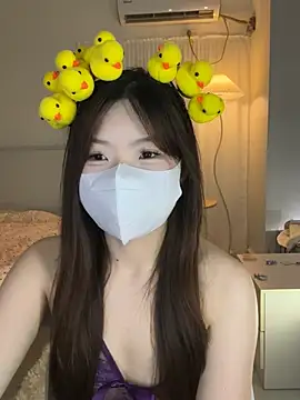_xiaoxinxin_ live cam on StripChat