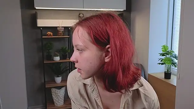 MaisieWillians webcam
