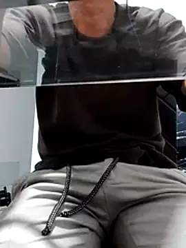 MrSecretSuit webcam