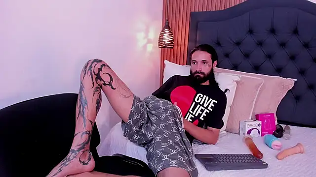Hisoka_011 webcam