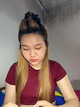 Almira6868 webcam