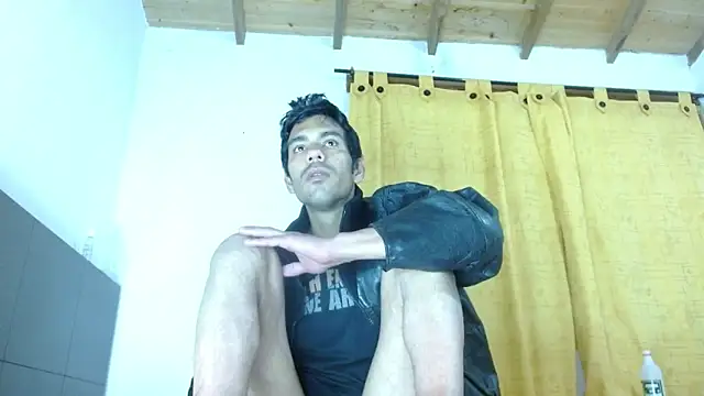 JohanyLatino webcam