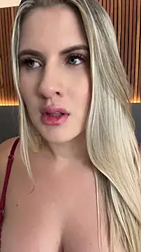 EmiilyAdams_ webcam