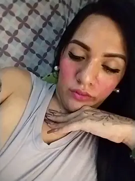 Yourbabyshane webcam