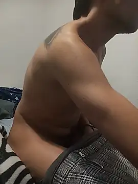 Naughty_Boy13 webcam
