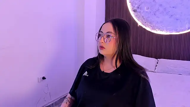 SarahCastro1_ webcam