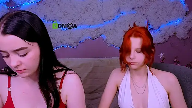 monica_xcx webcam