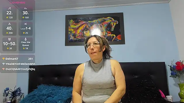 kaylaMinov_ webcam