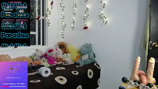 IncognitoLive1 webcam