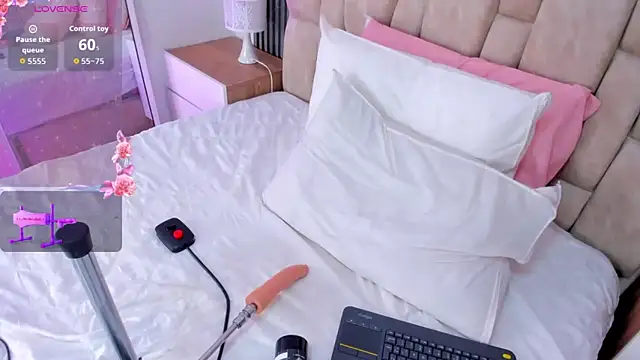 Sophia-Gomezz webcam