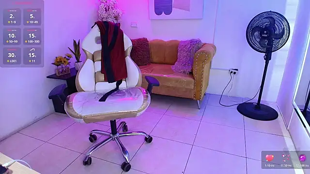 Baby_curly webcam