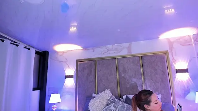 LolaGray__ webcam