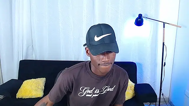 alexaandro18 webcam