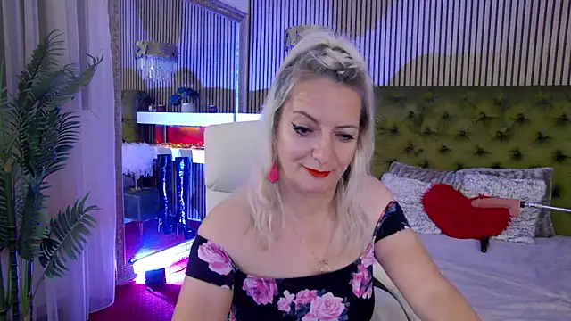 LadyTouch webcam