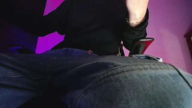 zacwatson_ webcam